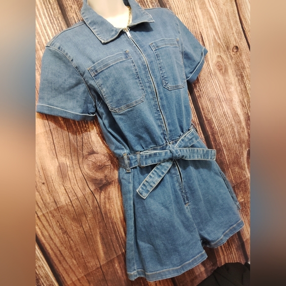 Encore Jean Denim Short Sleeved Romper Size Large! - Picture 4 of 8
